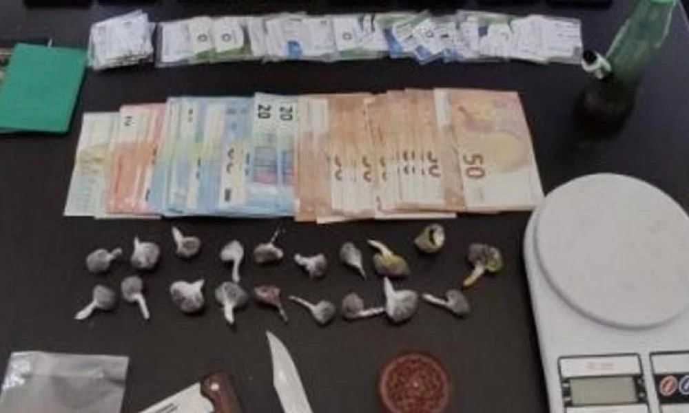 Το Λιμενικό "μπουκάρισε" σε σπίτι "επενδυτών" στην Χίο